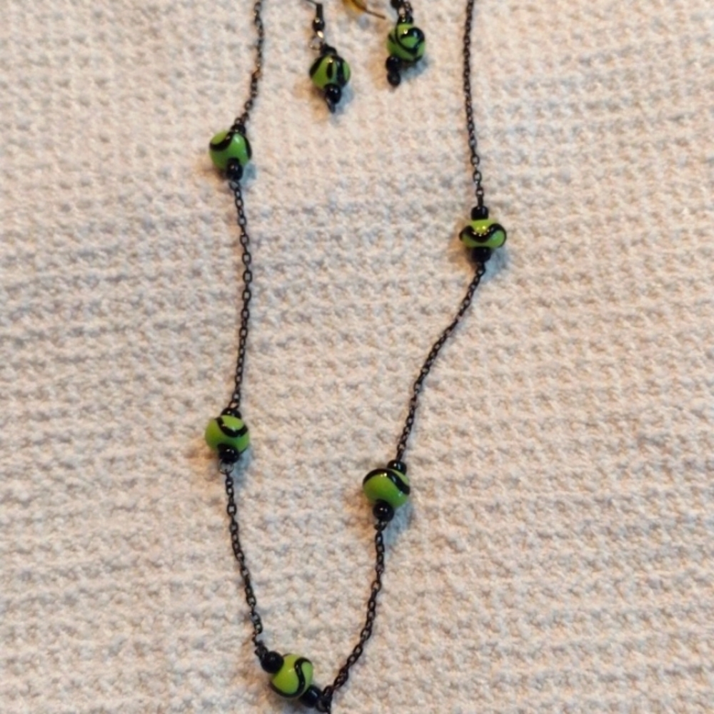 Necklace & earrings